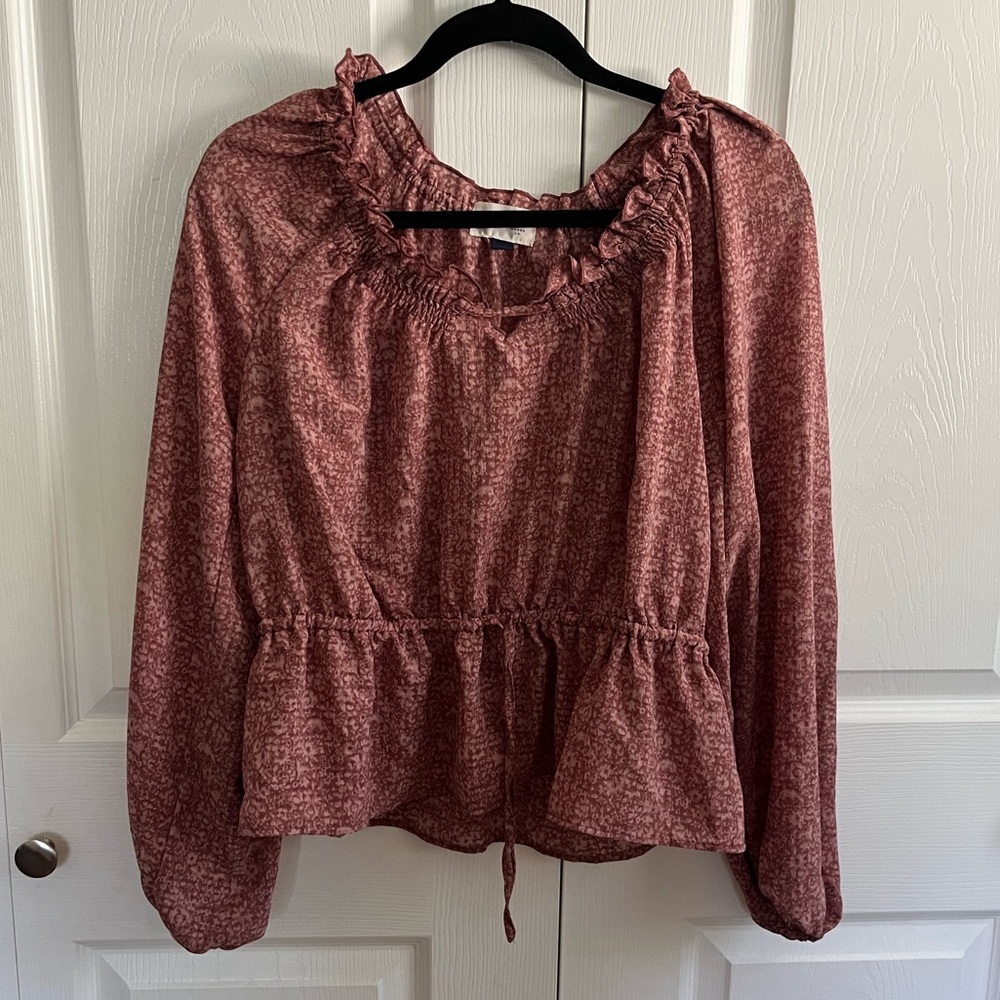 Universal Thread Ruffled Pink Top Medium - image 1